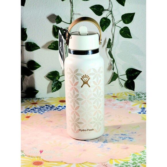 NWT Hydro flask Whole foods Special Edition Wide Flex Straw Cap - Picture 1 of 3